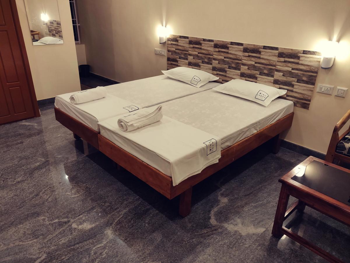 Hotel Wins 根尼亚古马里 外观 照片