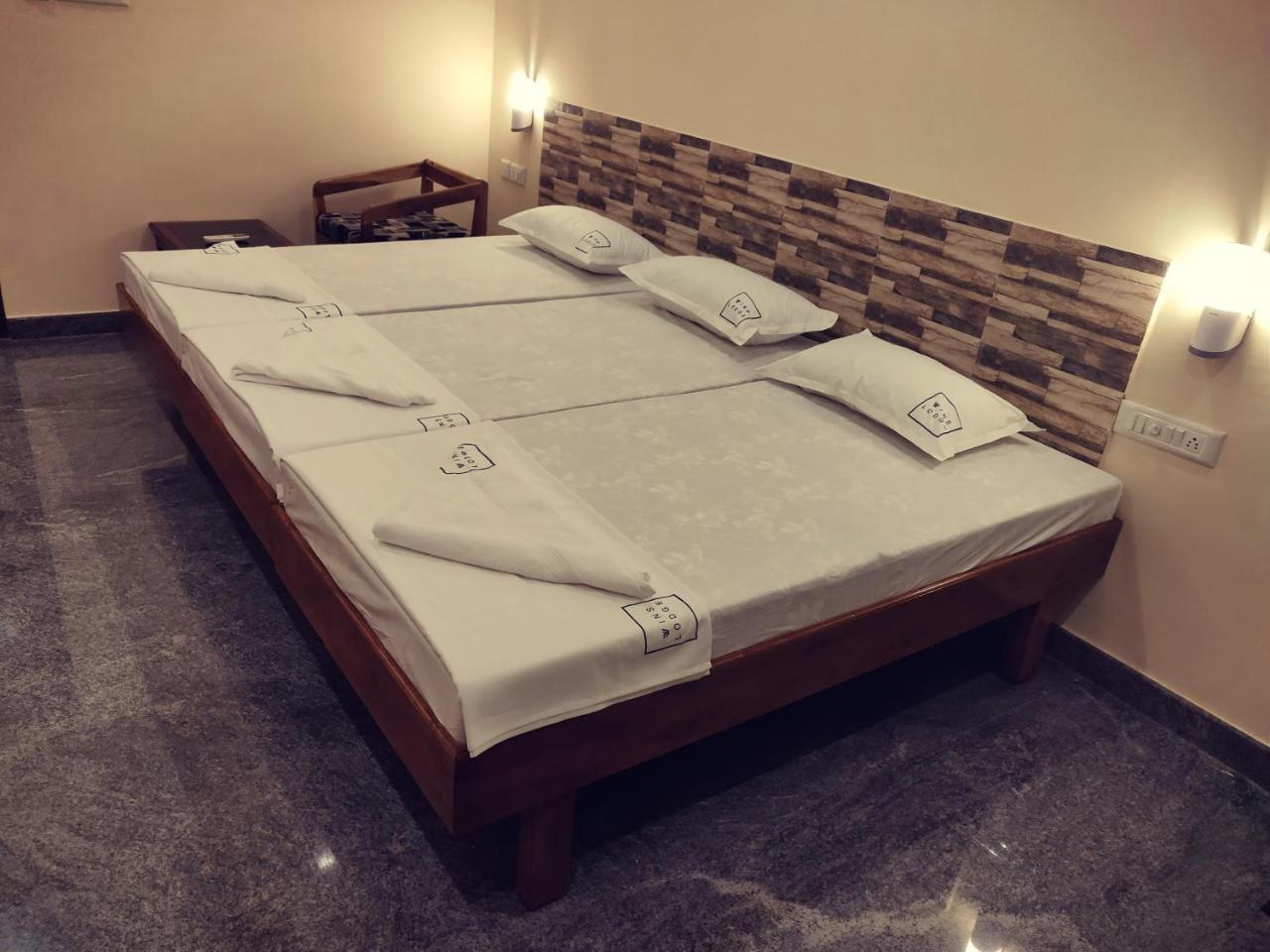 Hotel Wins 根尼亚古马里 外观 照片